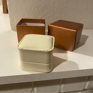 Jared Galleria Ring Box with Gift Box